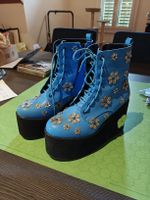 Koi platform boots