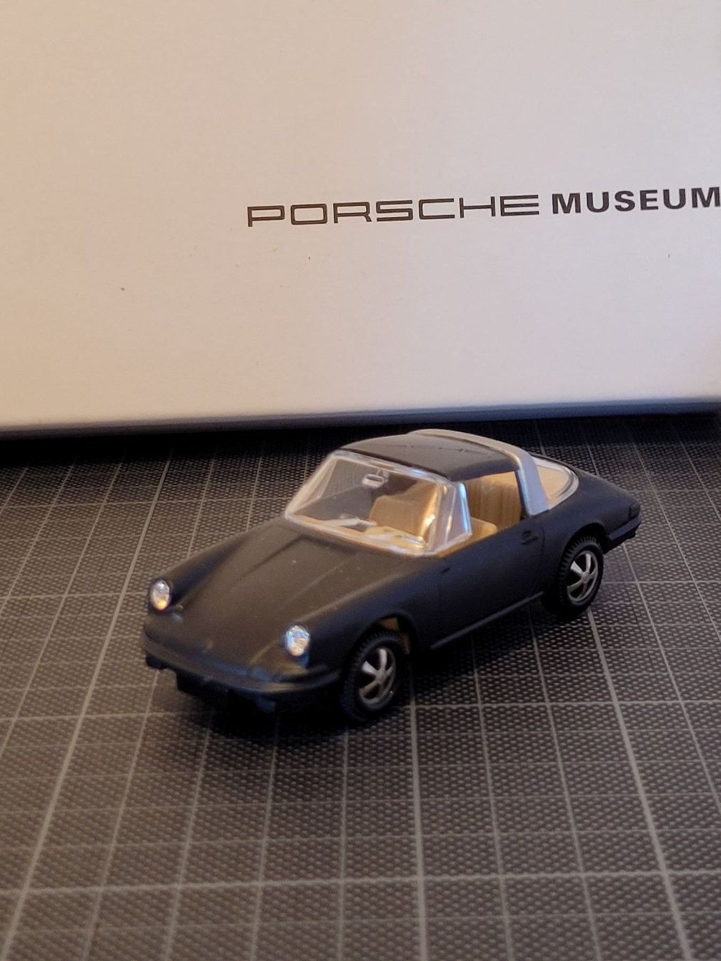 Porsche Modellini d'auto: Porsche Coffret Märklin – Nuovo e nell'imballaggio originale da Chézard-St-Martin venduto da AlPat-Collections 6