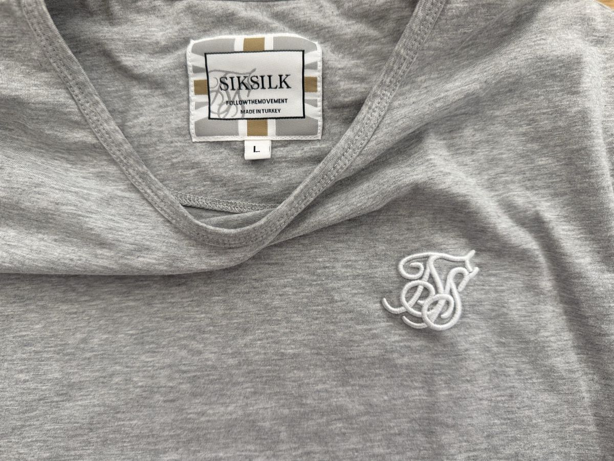 Siksilk T-shirts: Langarmshirt SIK SILK grau Grösse L guter Zustand – D'occasion à Neuhausen par ddelucia87 1