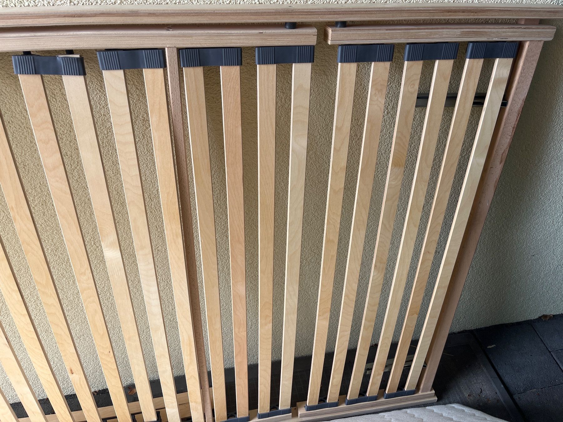 Letti: Bettgestell Eiche mit Lattenrost (120x200cm – Usato da Münchenbuchsee venduto da grau10 1