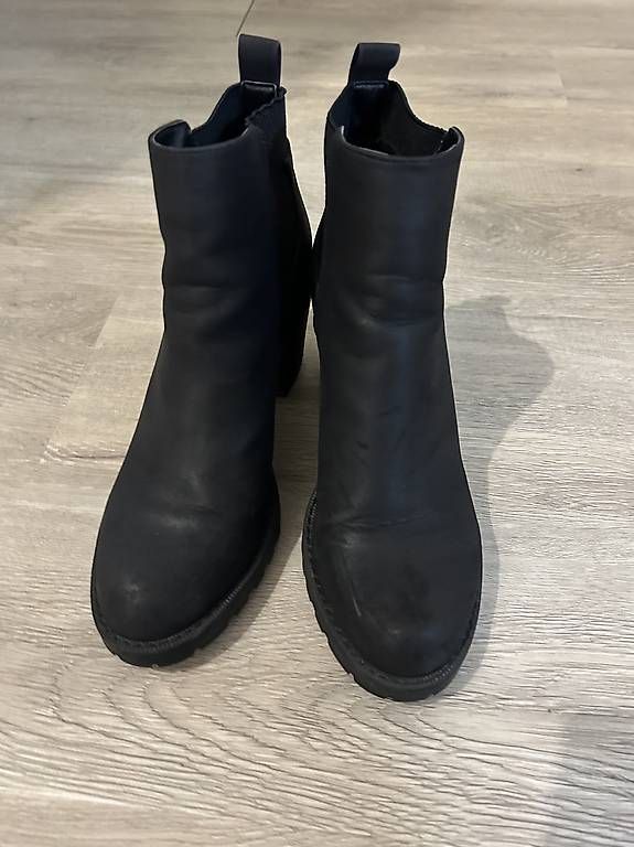 Scarpe da donna: Boots – Usato da Schwerzenbach venduto da nic_zt5r