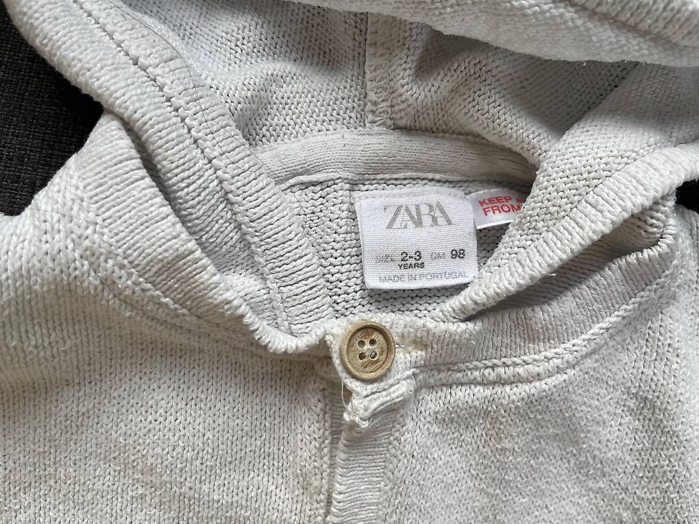 Zara Pulls et sweat-shirts: Pullover Jäckchen 98 – D'occasion à Winterthur par Blue028 1
