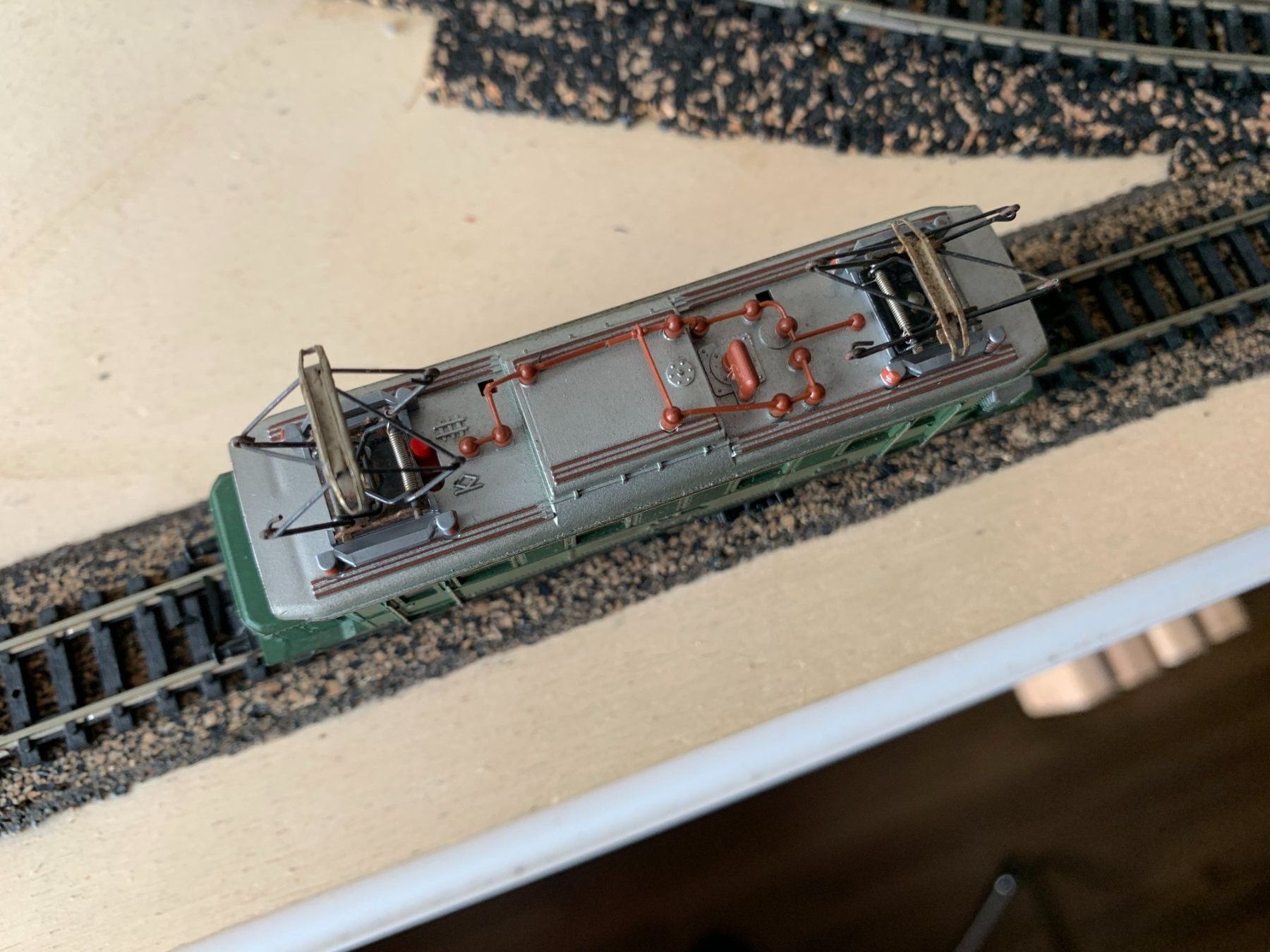 Trix Modellini di ferrovie: Minitrix elektr. Lokomotive E 144 der DB – Usato da Belp venduto da capowiga 1
