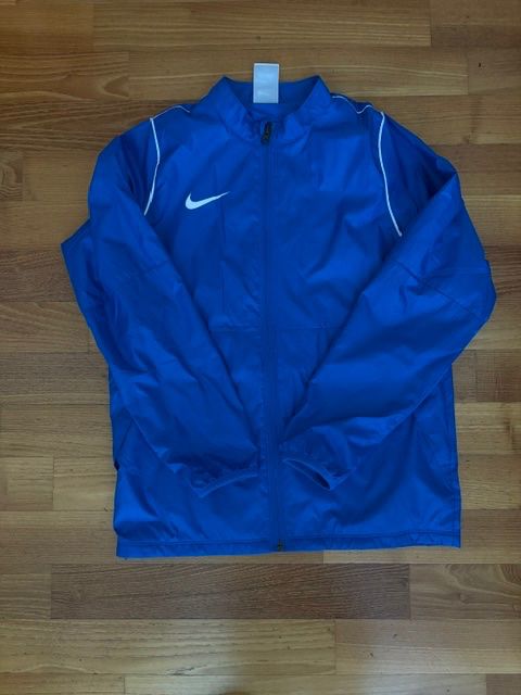 Giacche: Nike Trainingsjacke Gr 147-158 – Usato da Zürich venduto da lilizurich
