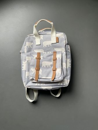 Kids backpack with polar bears. Excellent condition.