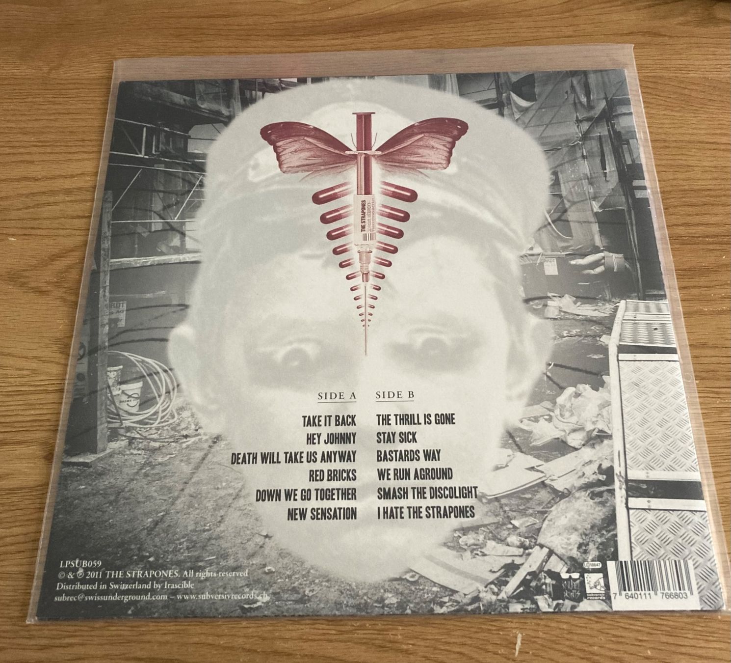 Schallplatten: The Strapones / Stay Sick / Vinyl Schallplatte – Neu (gemäss Beschreibung) aus Bern von RageMM87 1