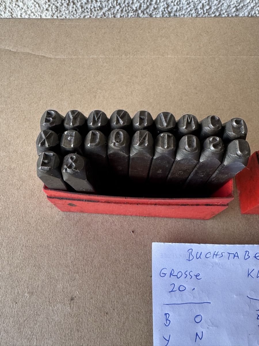 Timbri: Prägestempel 3mm und 6mm – Usato da Belp venduto da ch1999 1
