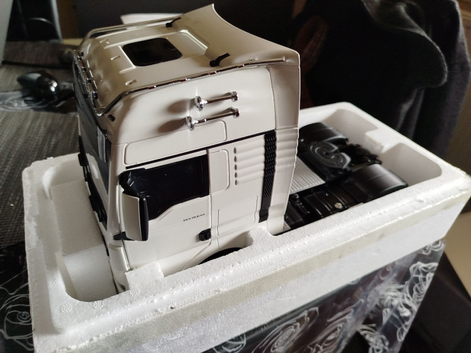 Modellini d'auto: Camion miniature 1/18 Man  – Nuovo e nell'imballaggio originale da Neuchâtel venduto da lyd_67kk 1