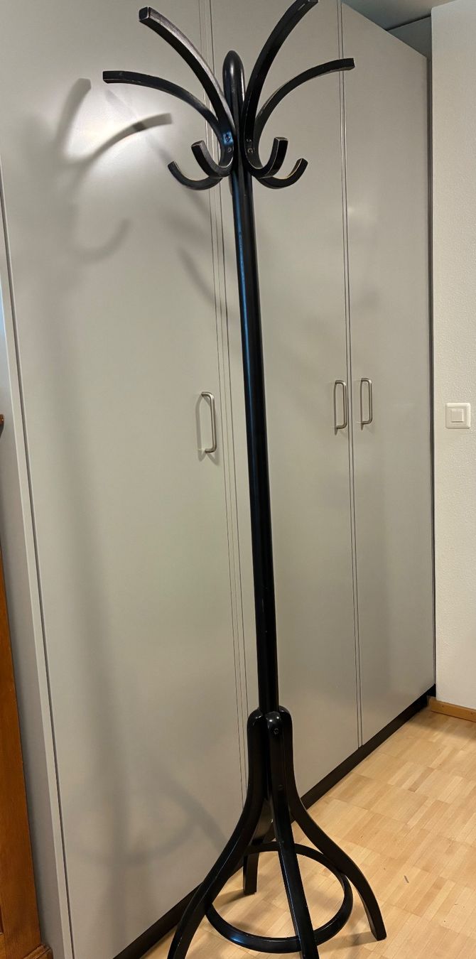 Porte manteau: Garderobe Kleiderständer gratis – D'occasion à Zürich par Gigi_zh