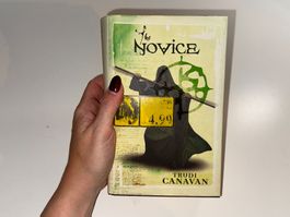 NOVEL: Trudi Canavan, The novice