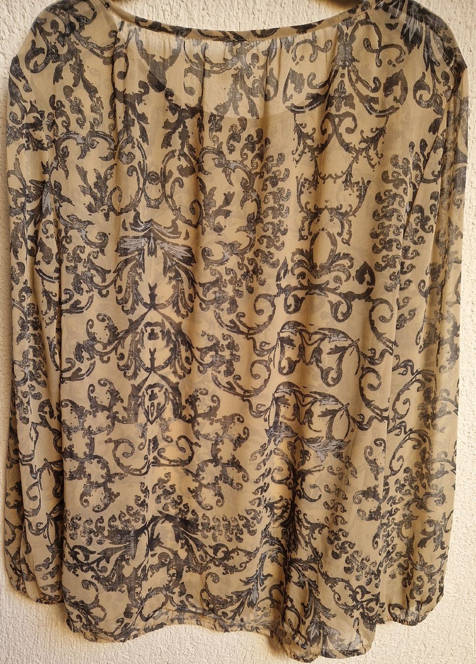 Heine Camicette: Damenbluse, leicht und transparent, beige mit hellblau Gr.44 – Usato da Rickenbach LU venduto da esmarti 4