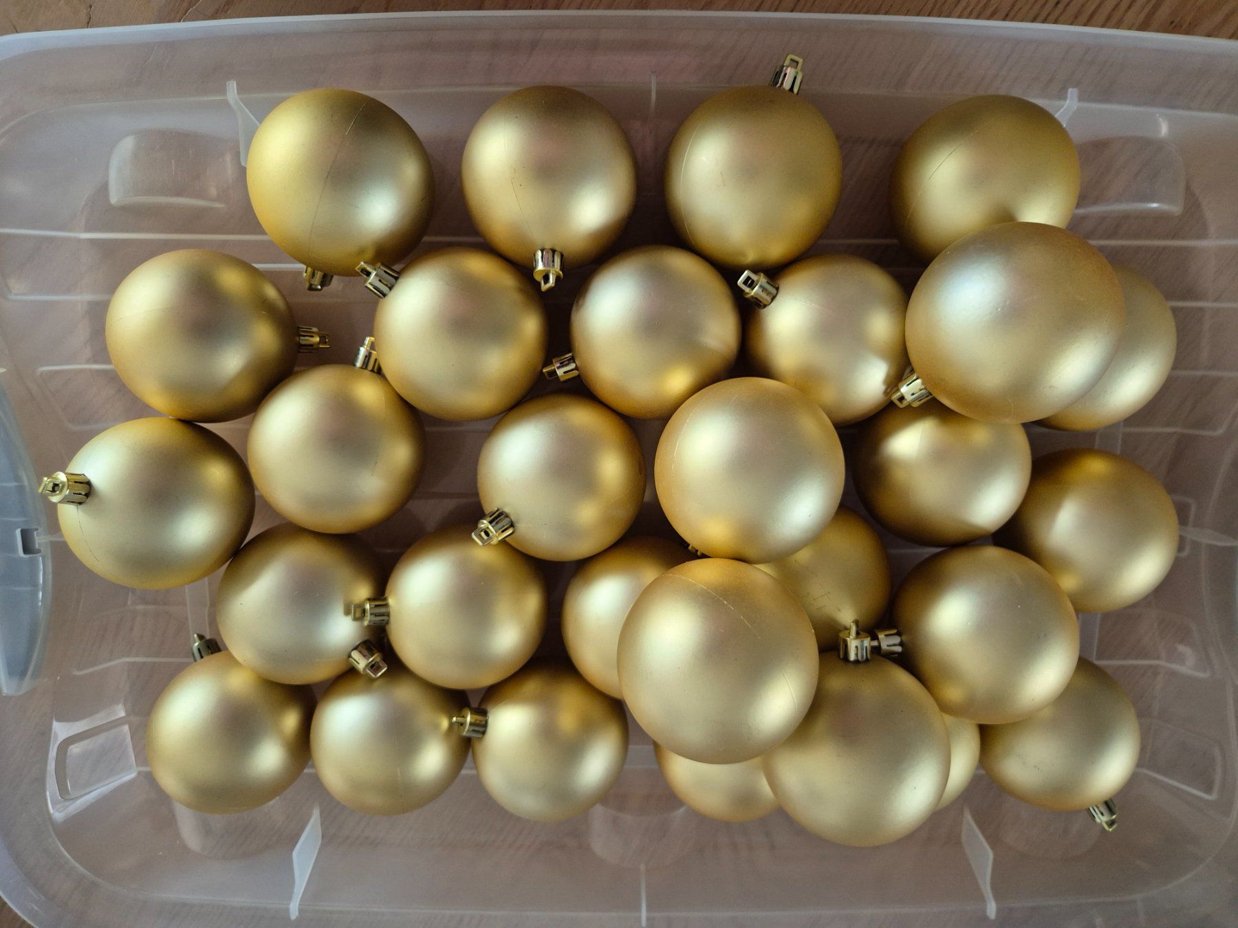 Tutte le decorazioni: Weihnachtskugeln goldfarben Kunststoff – Usato da Stäfa venduto da Arjen2011