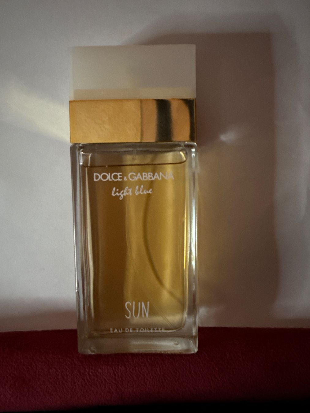 Dolce & Gabbana Parfum & Eau de Toilette: Dolce & Gabbana Light blue Sun – Gebraucht aus Lausanne von