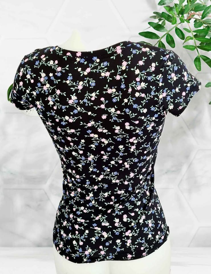 C&A T-shirt: Blumen T-Shirt NEU Gr.S – Nuovo e nell'imballaggio originale da Aarburg venduto da Hystoria 2