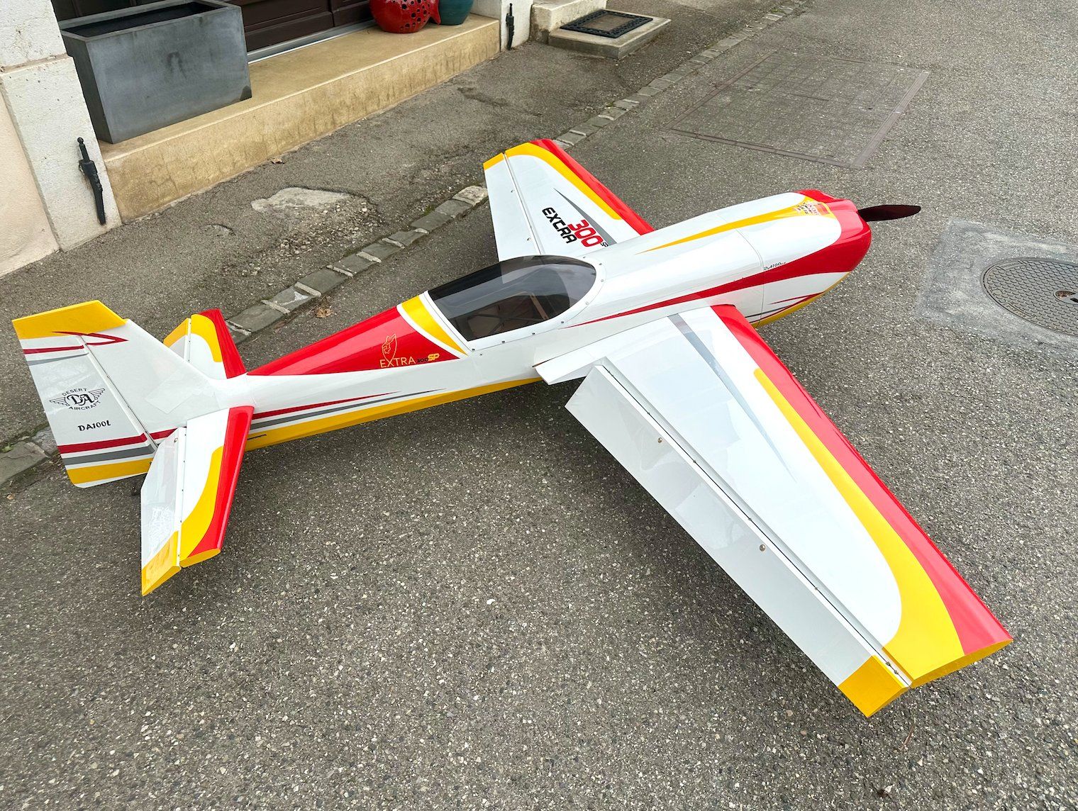 Modellismo RC: PAU - Extra 300sp - 260cm éléctrique – Usato da Trélex venduto da Arnaudyak 2
