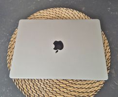 MacBook Pro 14" M1 Pro Chip, 32GB RAM, 512GB SSD, Top