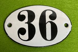Emaille-Schild mit Nr. 36