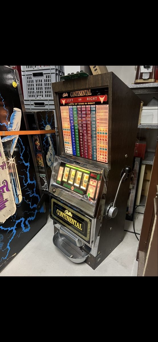 Machines à sous: Slot Machine Bally Continental – Défectueux à Nänikon par Flipperbar