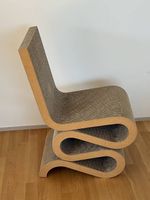 Vitra Wiggle Side Chair (Frank Gehry)