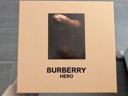Burberry Hero Eau De Parfum Geschenkset für Männer