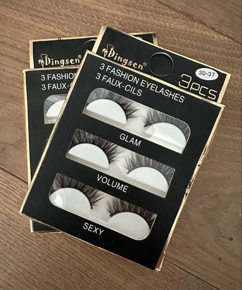 Make-up: 2 Packungen Neue Wimpern – Nuovo e nell'imballaggio originale da Zürich venduto da tss_6qc6
