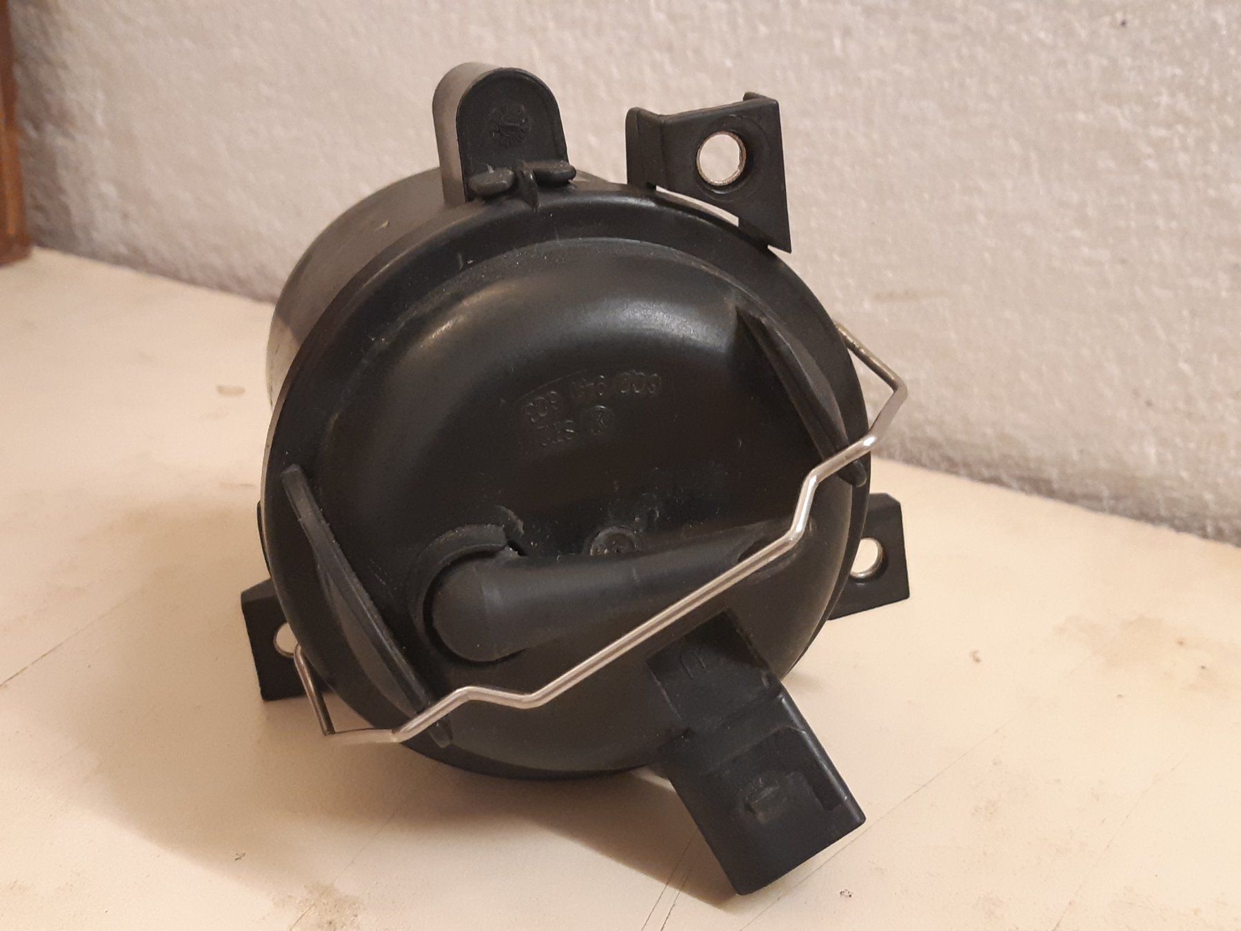 VW Fari: Feu brouillard Nebelscheinwerfer VW POLO, FOX, GOLF – Usato da Ependes VD venduto da Cartonabanane 2