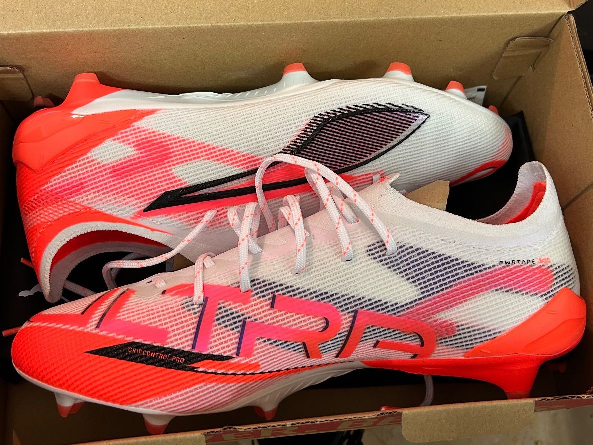 Puma Scarpe da uomo: Puma Ultra Ultimate - Neu! – Nuovo e nell'imballaggio originale da Bad Zurzach venduto da Mellows