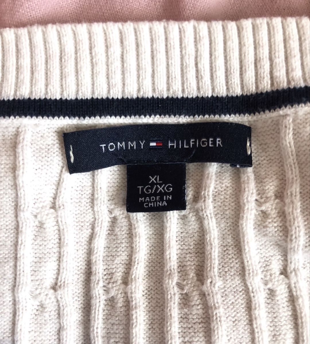 Tommy Hilfiger Kleiderpakete: Kleiderpaket Tommy Hilfiger T-Shirt Pullover Kleider Pulli – Gebraucht aus Frauenfeld von Babytimmy 3