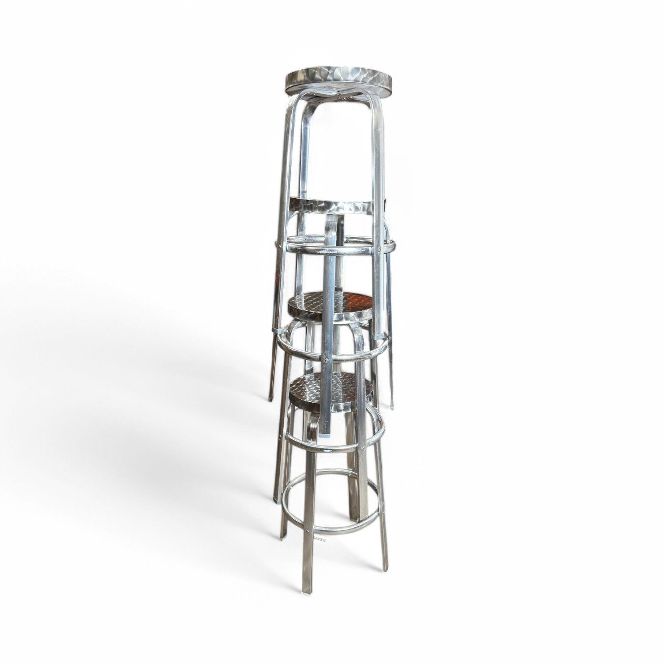 Set de table et chaises: Alu Stehtisch mit 4 Hockern – D'occasion à Däniken SO par Profog1 6