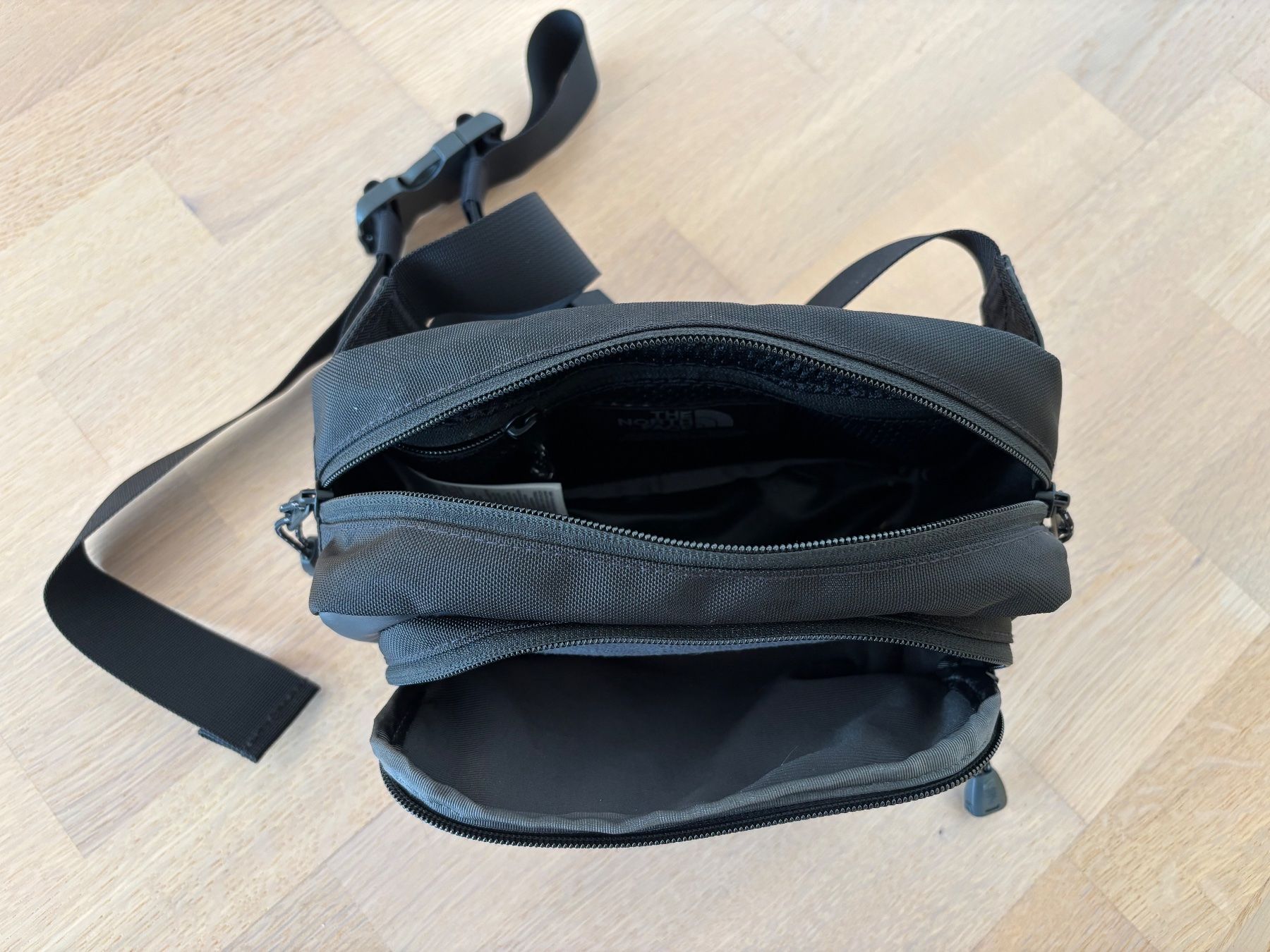 North Face Borse: The North Face Bauchtasche – Nuovo (secondo la descrizione) da Winterberg ZH venduto da gsc8303 2