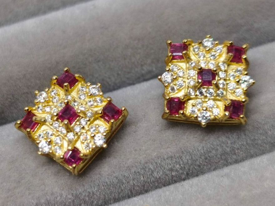 Ohrringe & -stecker: Rubinohrstecker Gold  Echtschmuck 925 Silber – Neu (gemäss Beschreibung) aus St. Gallen von GIULESGG