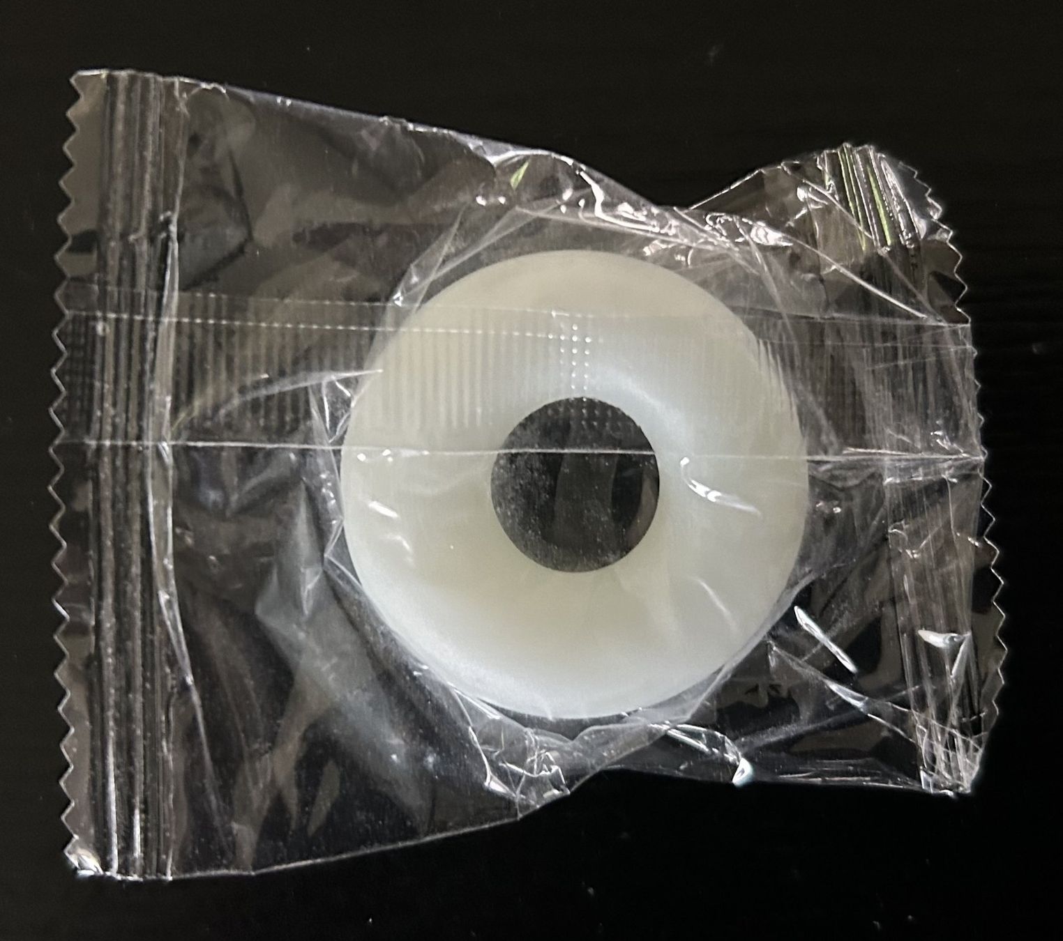 Anelli: Ring weiss, Kunststoff, sehr elastisch – Nuovo e nell'imballaggio originale da Oftringen venduto da Perfektclothes 4