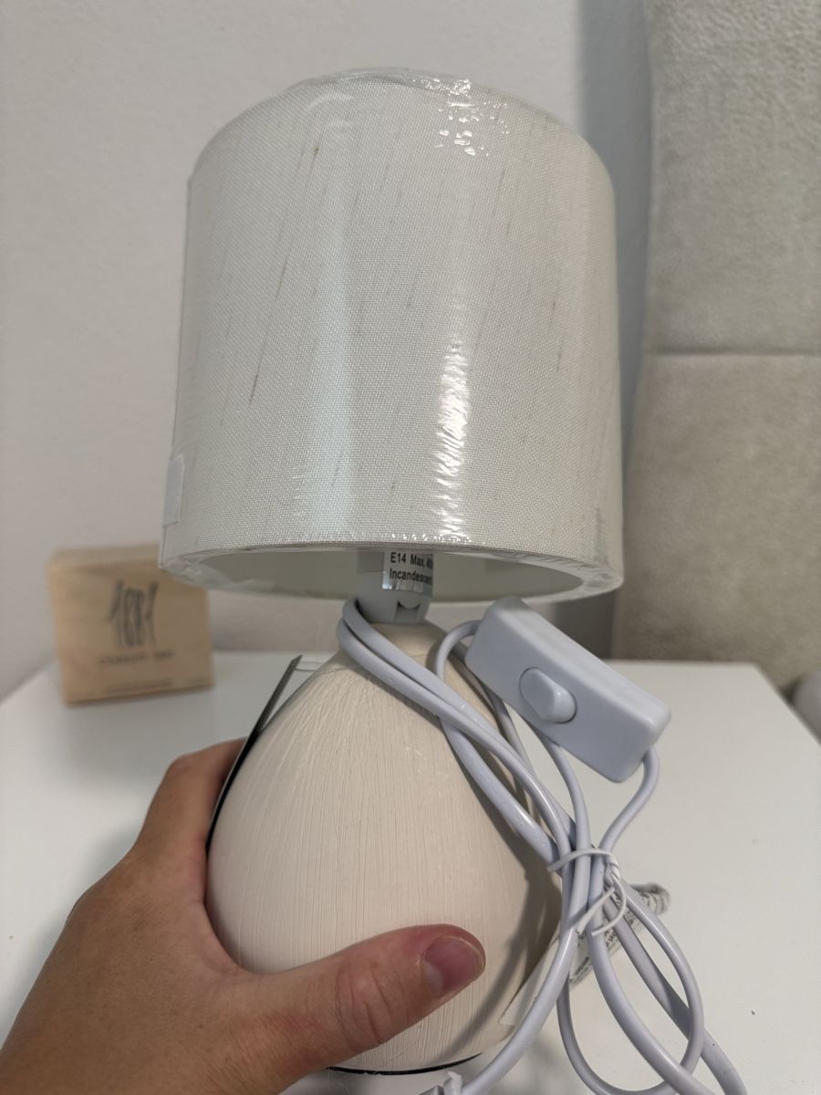 Maisons du monde Lampen: Elegante Tischlampe mit Textilschirm - Neu & Original – Neu und originalverpackt aus Bassersdorf von schokoart.ch 2