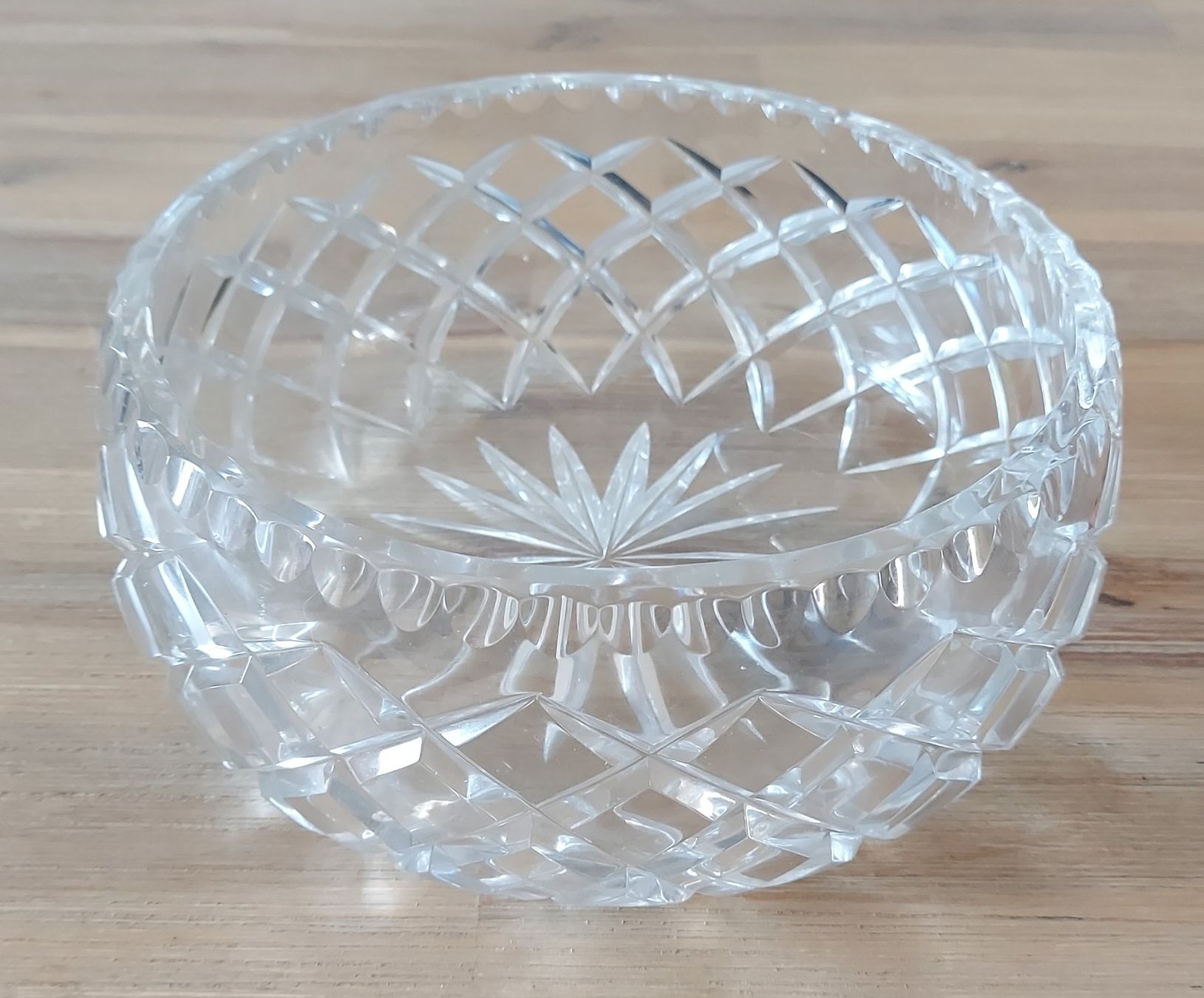 Coupes: Kristallschale 19 cm Durchmesser & 9 cm Höhe – D'occasion à Basel par Mazzo84