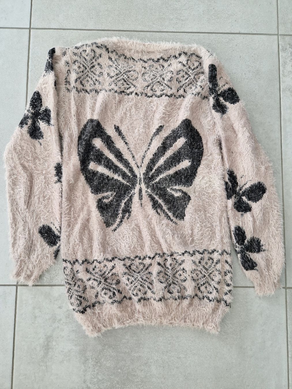 Pulls & Sweat-shirts: Pullover – D'occasion à Eglisau par Ramii97 1