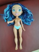 Grosse Puppe MGA 2019 blaue Haare H. 38 cm