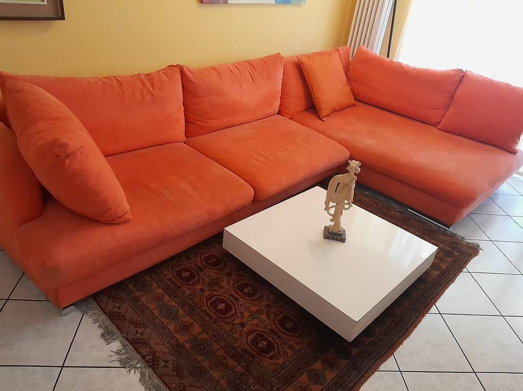 Sofas: Divano e tavolino – Gebraucht aus Carona von kyr_jx88