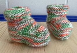 Babyfinkli / Söckli 🟠⚪️🟢 - ab Geburt - handgestrickt - NEU
