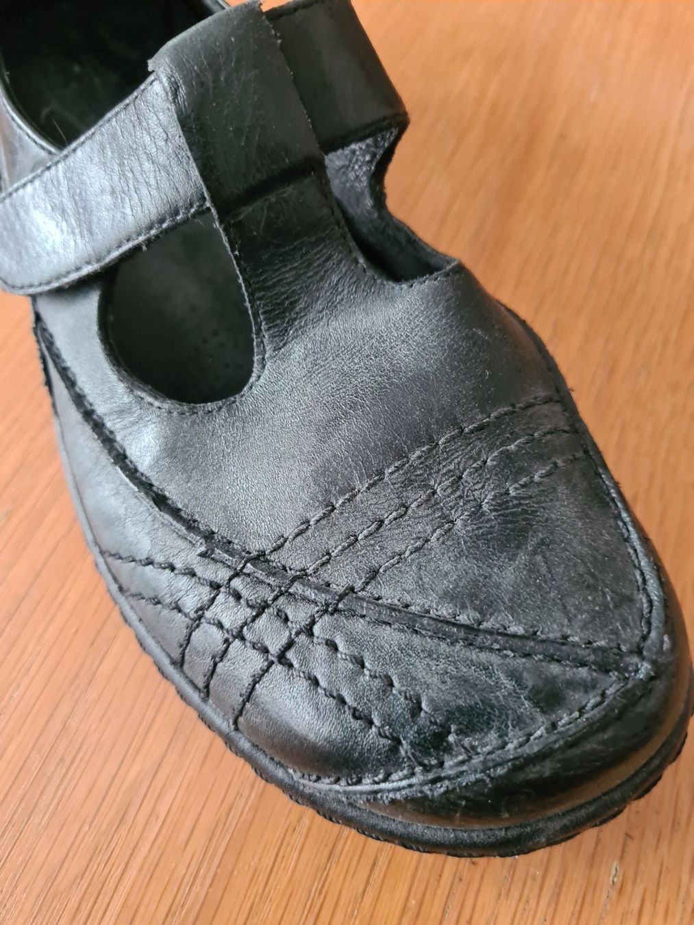 Scarpe da donna: schwarze Sandale Grösse 38.5 – Usato da Olten venduto da chaas21 3
