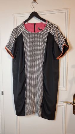 Kleid Größe XL