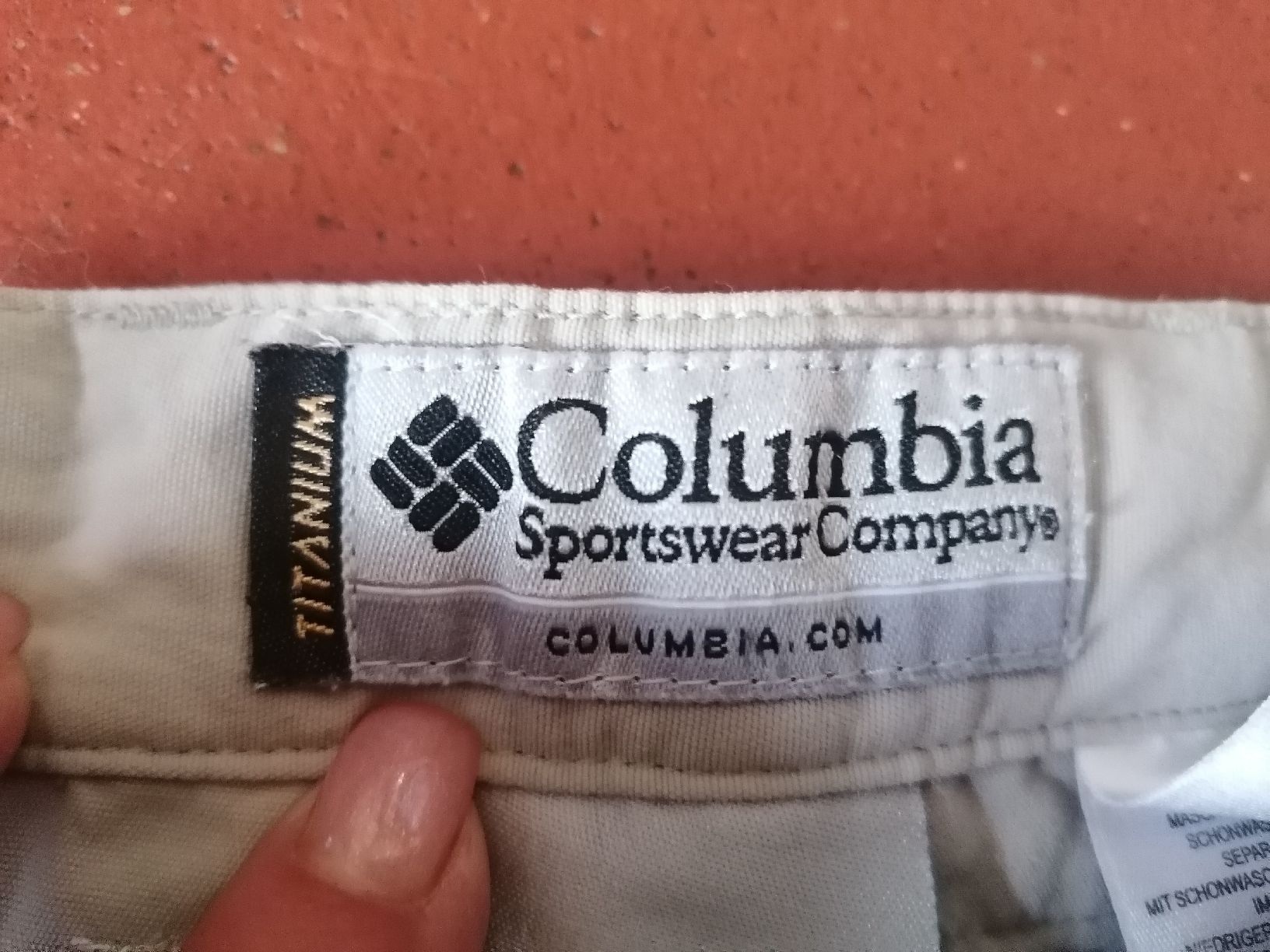 Pantaloni: Shorts beige gr 36? 38? – Usato da Bedigliora venduto da Dolcezza0 3