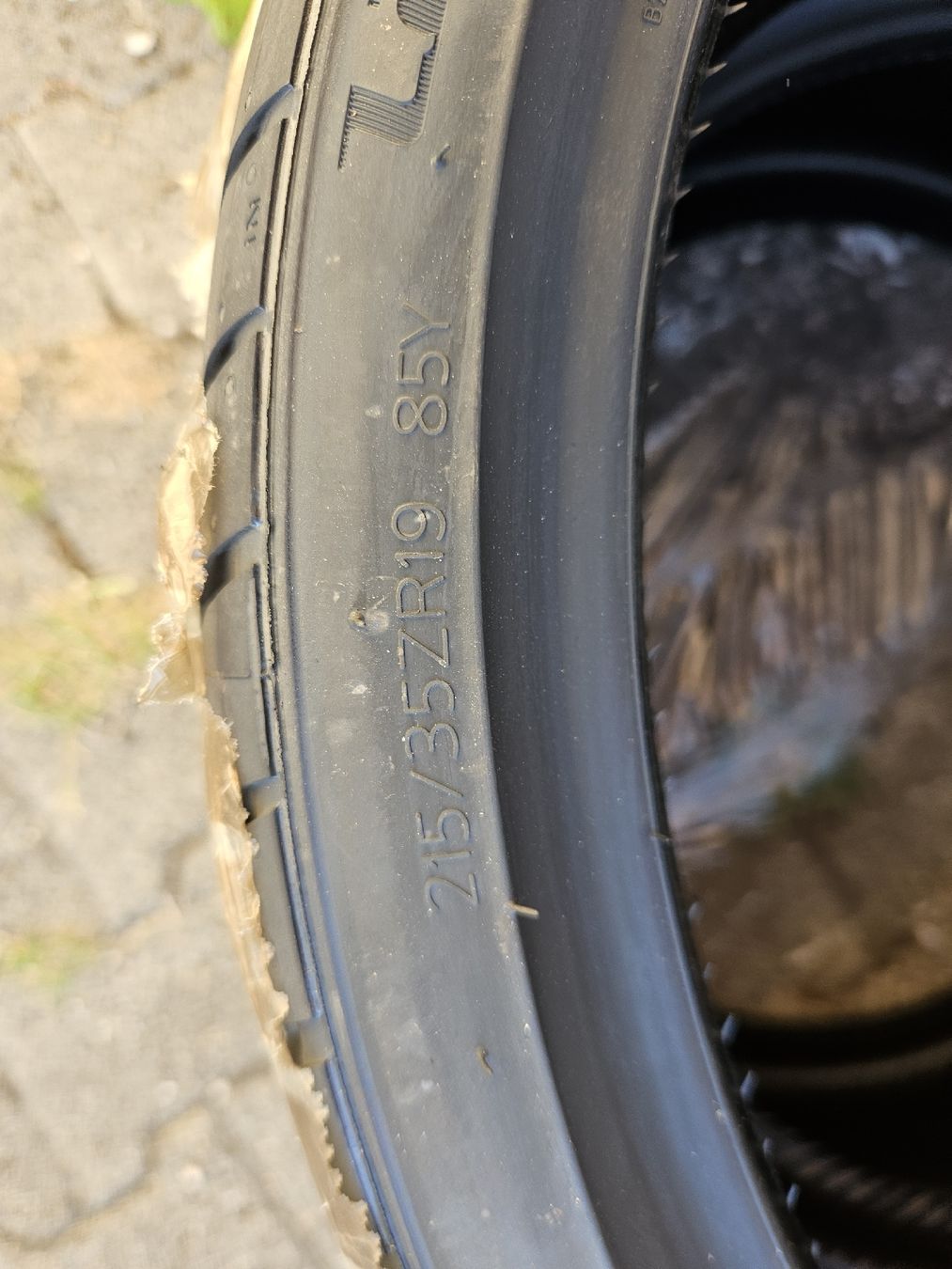 Pneus & Roues: Reifen 215/35ZR19 – Neuf (Voir description) à Lupfig par Sascha_97 3