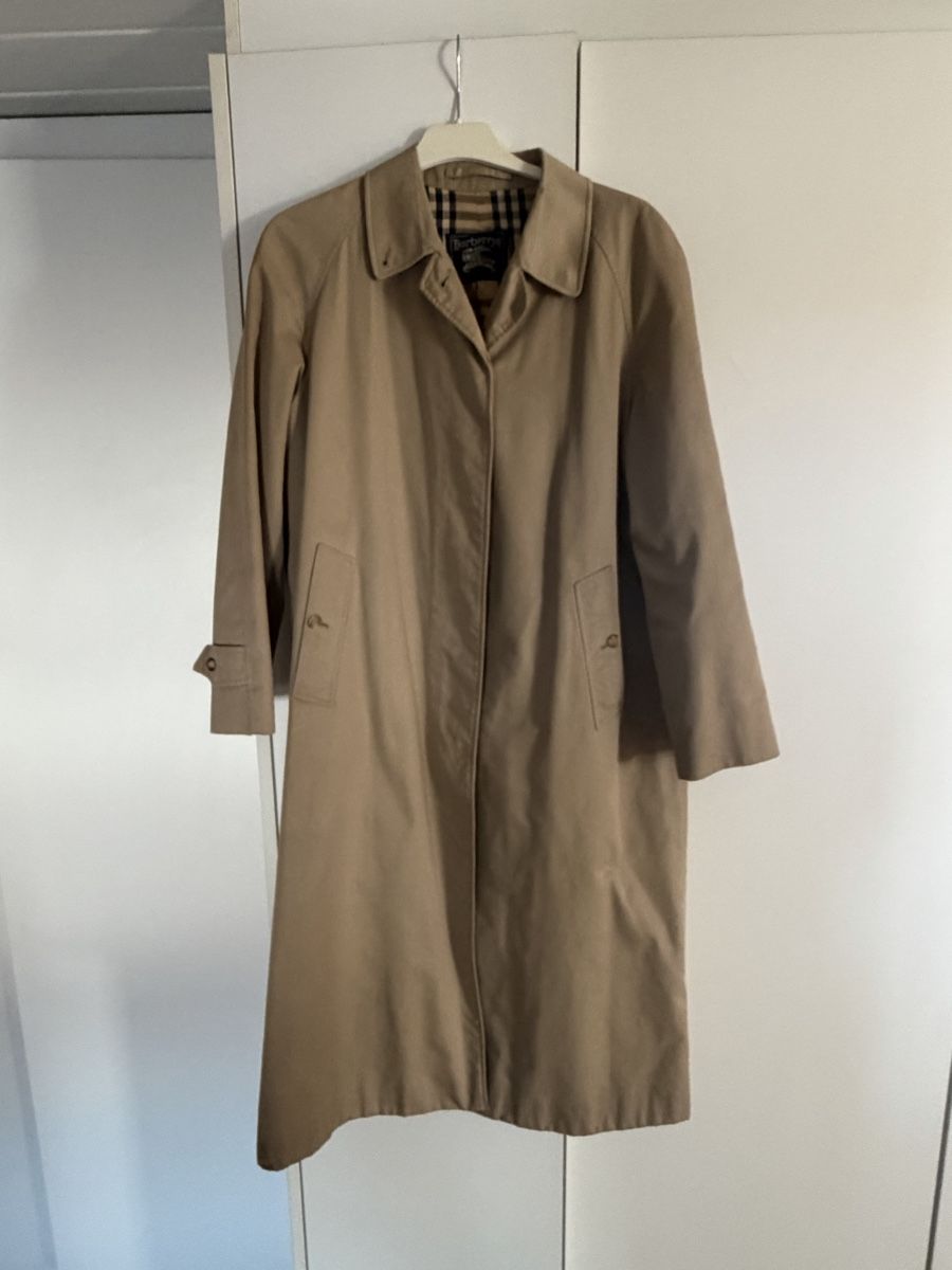 Burberry Cappotti: Burberry Trenchcoat Grösse 44/16 – Usato da Wittenbach venduto da cherubina