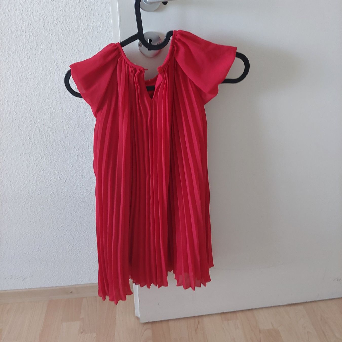 Vestiti & Gonne: Rotes Sommerkleid, Grösse 128, – Usato da Basel venduto da robaczek277 1