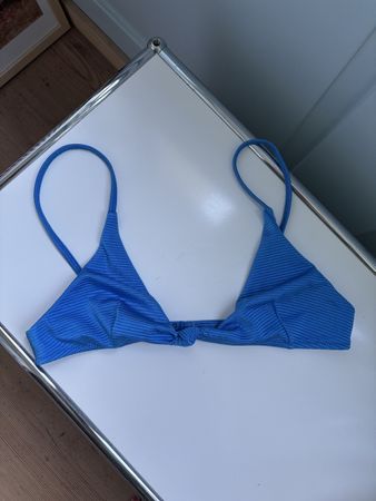 Urban Outfitters Bikini Top Gr. S Metallic Blau