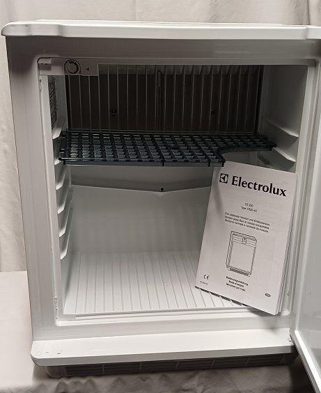Electrolux Frigoriferi: Electrolux DS 200 Absorberkühlschrank – Usato da Zürich venduto da FirefighterZH_118 2
