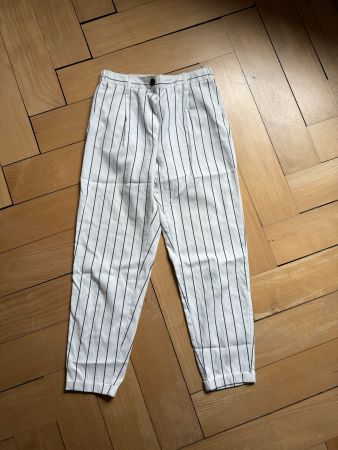 BERSHKA - Hose weiss-schwarz gestreift S