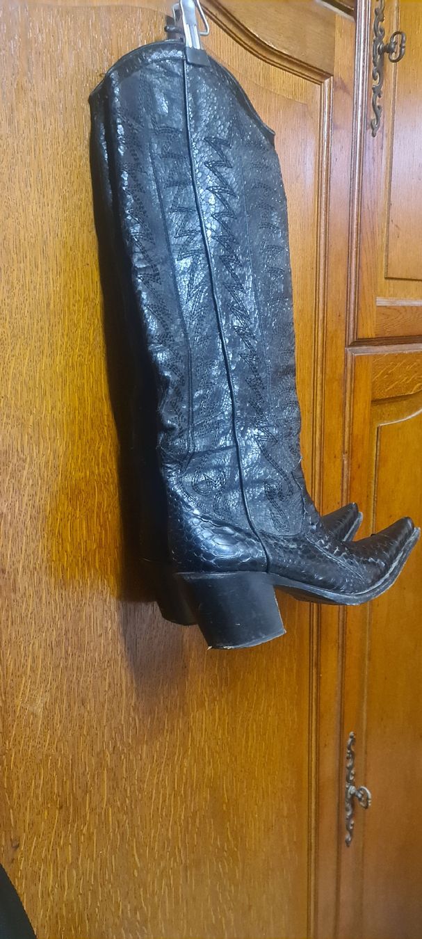 Chaussures femmes: Stiefel – D'occasion à Bellerive VD par Hermes5 3