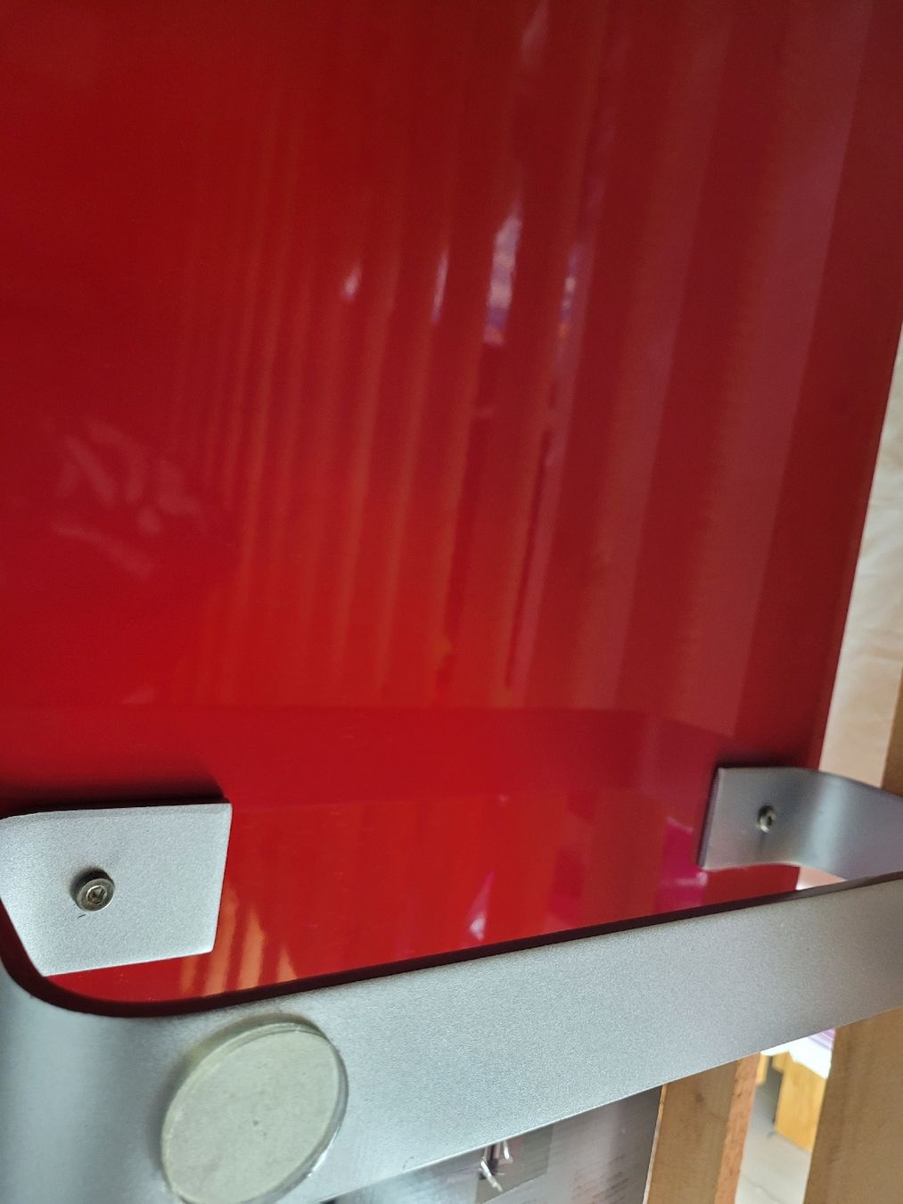 Mobili TV: Rotes Sideboard Hochglanz Design – Usato da Engelburg venduto da adi_7rqy 2