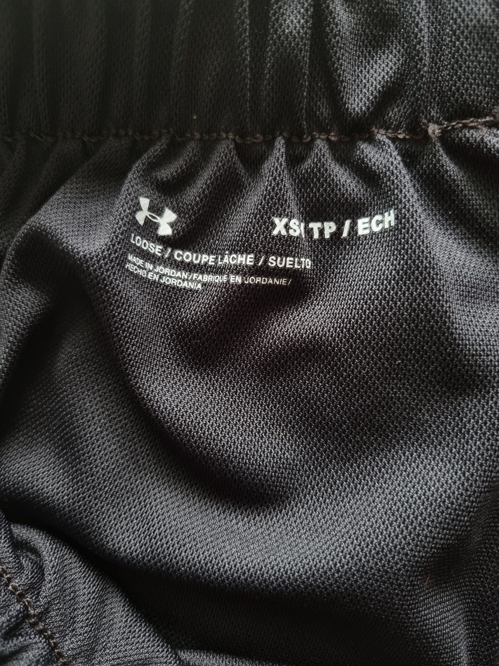 Under Armour Hosen: Under Armour Damen Shorts Sporthose – Gebraucht aus Bülach von cf96 2